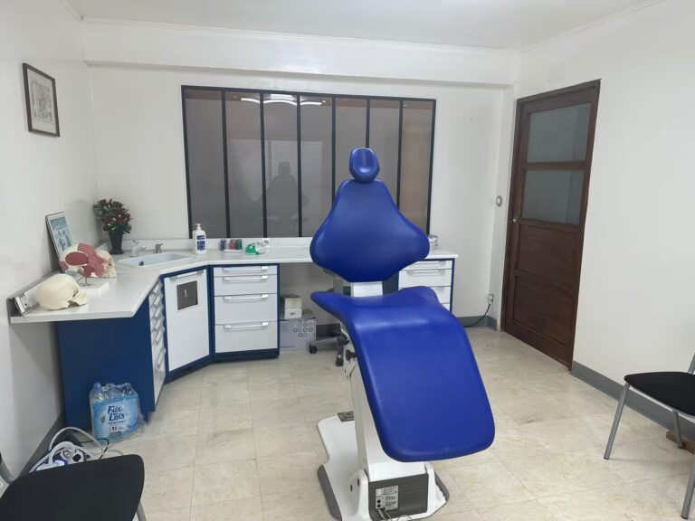 cabinet de denturiste ou dentiste